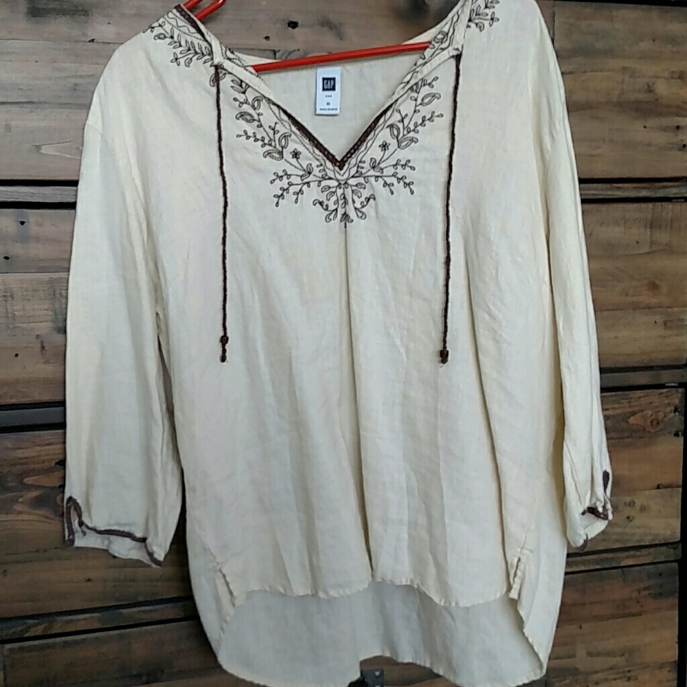 Gap shirt XL